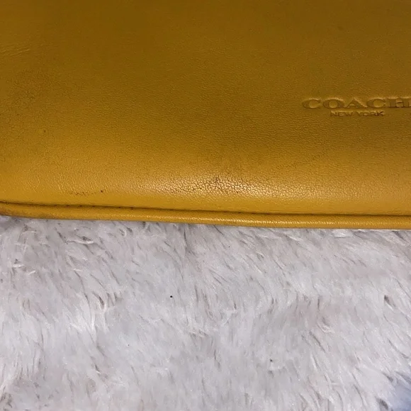 COACH RARE WOOLLY MAMMOTH WRISTLET EUC - Picture 14 of 15